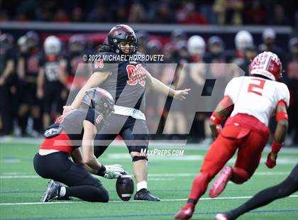 Thumbnail 2 in Terrell vs. Melissa (UIL 5A Regional Semi-Finals) photogallery.