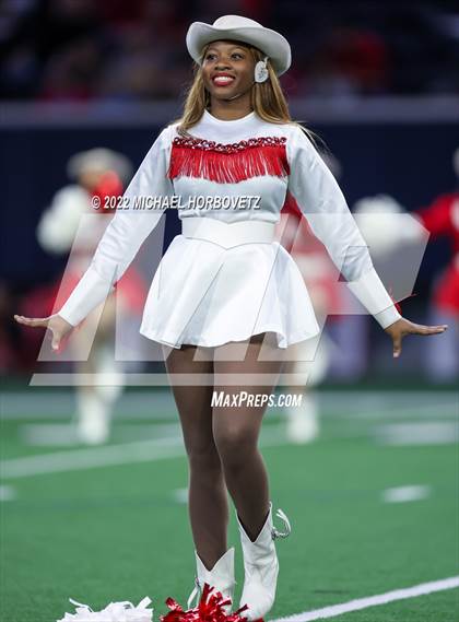 Thumbnail 1 in Terrell vs. Melissa (UIL 5A Regional Semi-Finals) photogallery.
