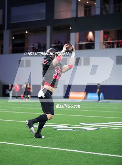 Thumbnail 2 in Terrell vs. Melissa (UIL 5A Regional Semi-Finals) photogallery.