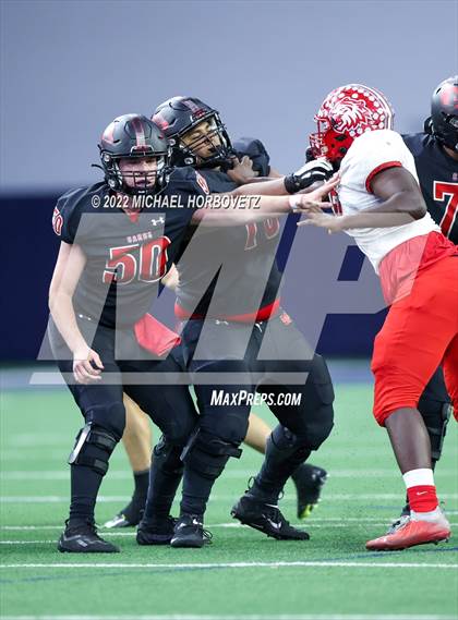 Thumbnail 1 in Terrell vs. Melissa (UIL 5A Regional Semi-Finals) photogallery.