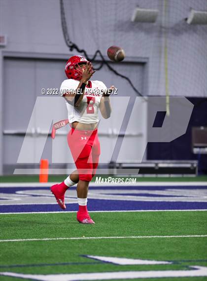 Thumbnail 3 in Terrell vs. Melissa (UIL 5A Regional Semi-Finals) photogallery.