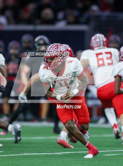 Thumbnail 1 in Terrell vs. Melissa (UIL 5A Regional Semi-Finals) photogallery.