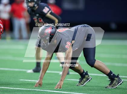 Thumbnail 3 in Terrell vs. Melissa (UIL 5A Regional Semi-Finals) photogallery.