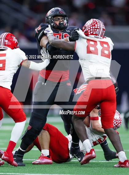 Thumbnail 3 in Terrell vs. Melissa (UIL 5A Regional Semi-Finals) photogallery.