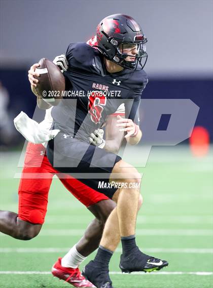Thumbnail 2 in Terrell vs. Melissa (UIL 5A Regional Semi-Finals) photogallery.