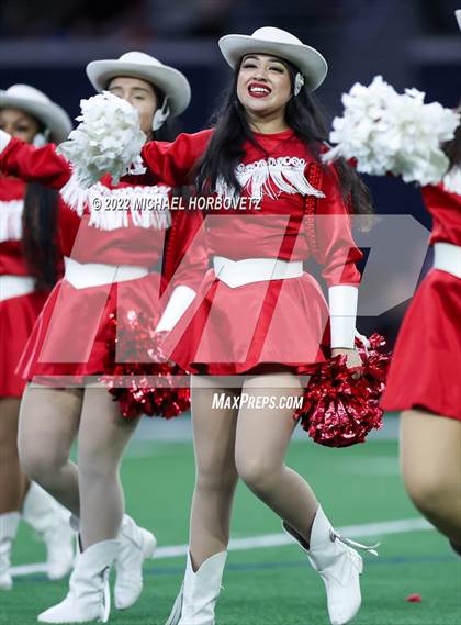 Thumbnail 3 in Terrell vs. Melissa (UIL 5A Regional Semi-Finals) photogallery.