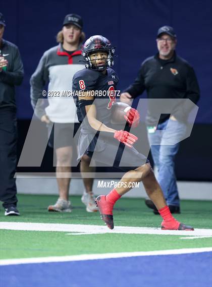 Thumbnail 1 in Terrell vs. Melissa (UIL 5A Regional Semi-Finals) photogallery.