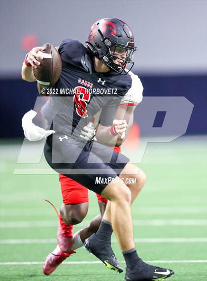 Thumbnail 3 in Terrell vs. Melissa (UIL 5A Regional Semi-Finals) photogallery.