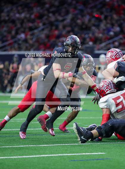 Thumbnail 2 in Terrell vs. Melissa (UIL 5A Regional Semi-Finals) photogallery.