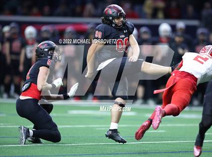 Thumbnail 3 in Terrell vs. Melissa (UIL 5A Regional Semi-Finals) photogallery.