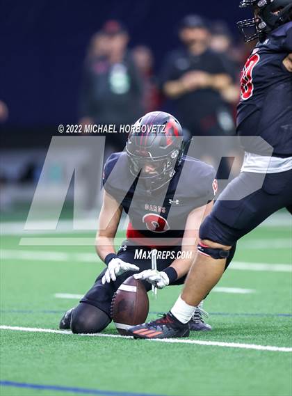 Thumbnail 1 in Terrell vs. Melissa (UIL 5A Regional Semi-Finals) photogallery.