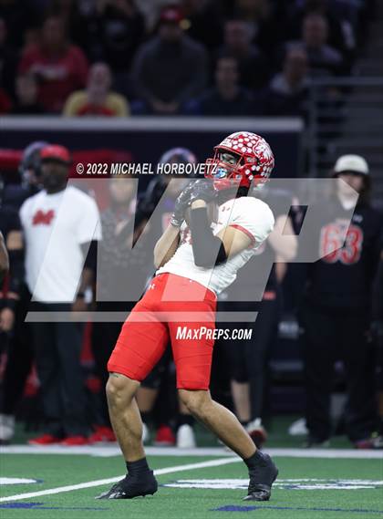 Thumbnail 3 in Terrell vs. Melissa (UIL 5A Regional Semi-Finals) photogallery.