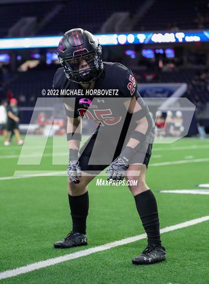 Thumbnail 1 in Terrell vs. Melissa (UIL 5A Regional Semi-Finals) photogallery.
