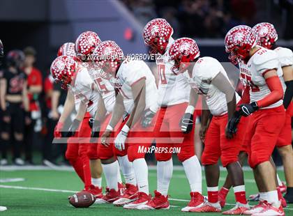Thumbnail 2 in Terrell vs. Melissa (UIL 5A Regional Semi-Finals) photogallery.