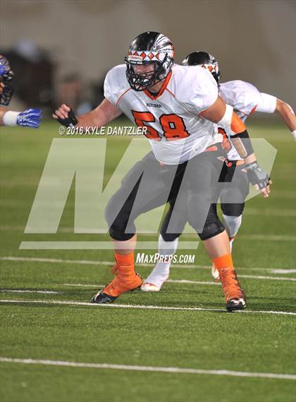 Thumbnail 3 in Leonard vs. Nocona (UIL 3A Division 2 Region 2 bi-district) photogallery.