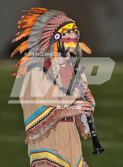 Thumbnail 2 in Leonard vs. Nocona (UIL 3A Division 2 Region 2 bi-district) photogallery.