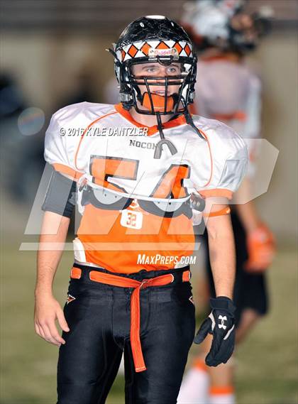 Thumbnail 1 in Leonard vs. Nocona (UIL 3A Division 2 Region 2 bi-district) photogallery.