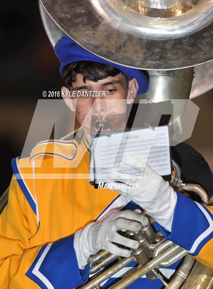 Thumbnail 3 in Leonard vs. Nocona (UIL 3A Division 2 Region 2 bi-district) photogallery.
