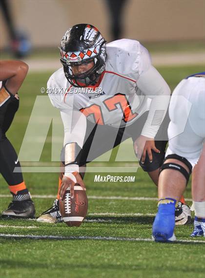 Thumbnail 3 in Leonard vs. Nocona (UIL 3A Division 2 Region 2 bi-district) photogallery.