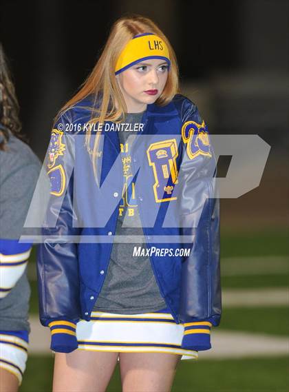 Thumbnail 3 in Leonard vs. Nocona (UIL 3A Division 2 Region 2 bi-district) photogallery.