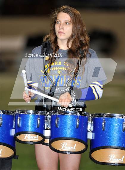 Thumbnail 2 in Leonard vs. Nocona (UIL 3A Division 2 Region 2 bi-district) photogallery.