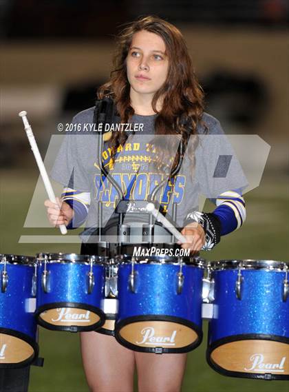 Thumbnail 3 in Leonard vs. Nocona (UIL 3A Division 2 Region 2 bi-district) photogallery.