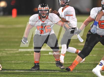 Thumbnail 1 in Leonard vs. Nocona (UIL 3A Division 2 Region 2 bi-district) photogallery.