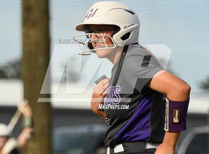 Thumbnail 3 in Sam Houston @ South Beauregard photogallery.