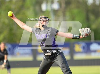 Thumbnail 2 in Sam Houston @ South Beauregard photogallery.