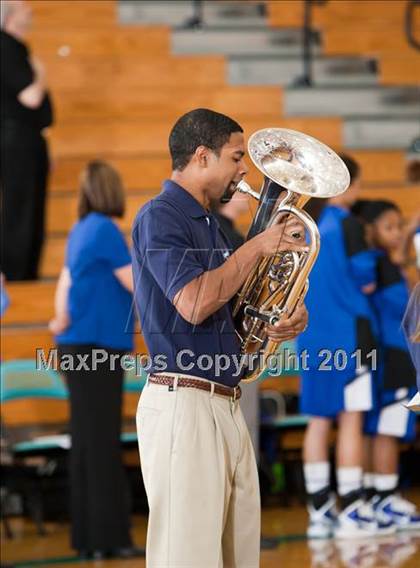 Thumbnail 1 in North Crowley vs The Woodlands (McDonald's Texas Invitational) photogallery.