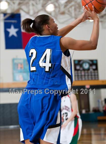 Thumbnail 3 in North Crowley vs The Woodlands (McDonald's Texas Invitational) photogallery.
