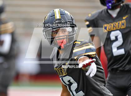 Thumbnail 3 in Rumson-Fair Haven vs Toms River North (Rumble on the Raritan) photogallery.
