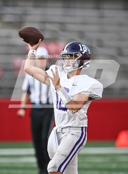 Thumbnail 3 in Rumson-Fair Haven vs Toms River North (Rumble on the Raritan) photogallery.