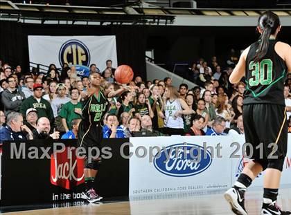 Thumbnail 3 in Brea Olinda vs. Mater Dei (CIF SS D1AA Final) photogallery.