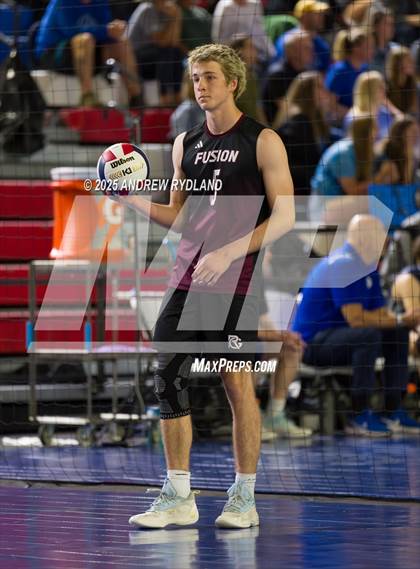 Thumbnail 3 in Regis Groff vs. Pueblo South (CHSAA 4A Semifinal) photogallery.
