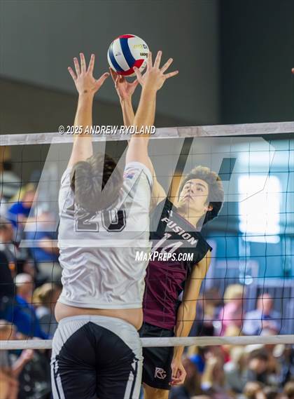Thumbnail 3 in Regis Groff vs. Pueblo South (CHSAA 4A Semifinal) photogallery.