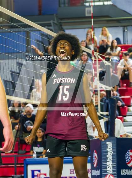 Thumbnail 2 in Regis Groff vs. Pueblo South (CHSAA 4A Semifinal) photogallery.