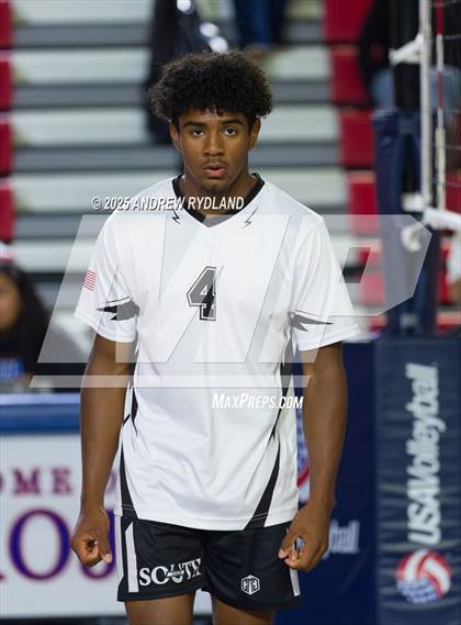 Thumbnail 2 in Regis Groff vs. Pueblo South (CHSAA 4A Semifinal) photogallery.