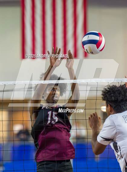 Thumbnail 1 in Regis Groff vs. Pueblo South (CHSAA 4A Semifinal) photogallery.