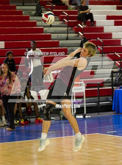 Thumbnail 2 in Regis Groff vs. Pueblo South (CHSAA 4A Semifinal) photogallery.