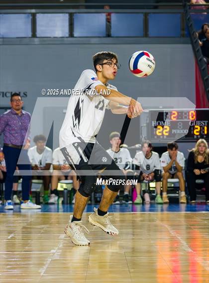 Thumbnail 2 in Regis Groff vs. Pueblo South (CHSAA 4A Semifinal) photogallery.