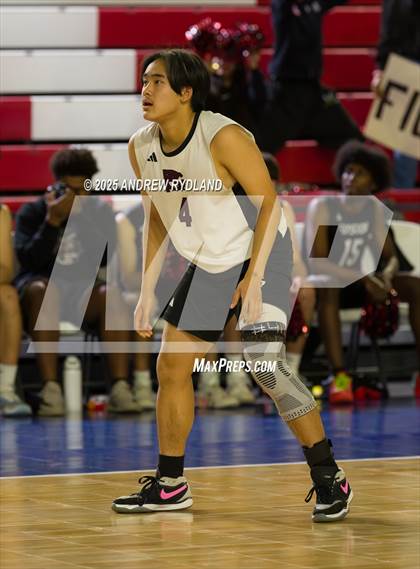 Thumbnail 1 in Regis Groff vs. Pueblo South (CHSAA 4A Semifinal) photogallery.