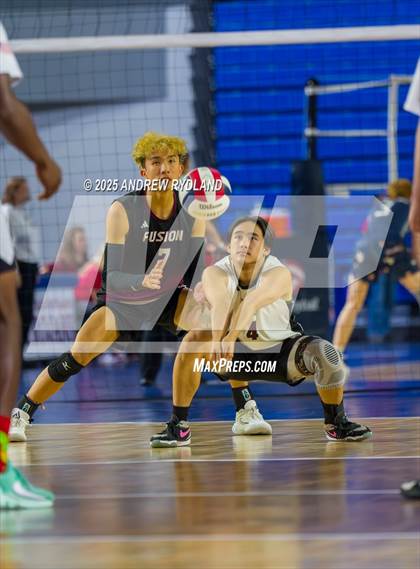 Thumbnail 3 in Regis Groff vs. Pueblo South (CHSAA 4A Semifinal) photogallery.