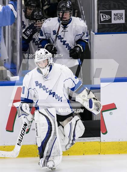 Thumbnail 2 in Pelham Memorial vs. Brockport (NYSPHSAA Division 2 Semifinal) photogallery.
