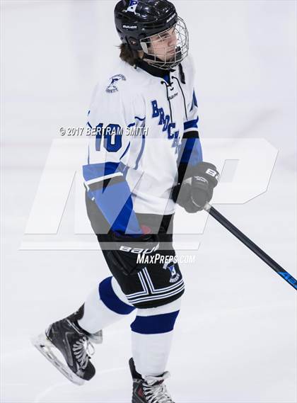 Thumbnail 2 in Pelham Memorial vs. Brockport (NYSPHSAA Division 2 Semifinal) photogallery.