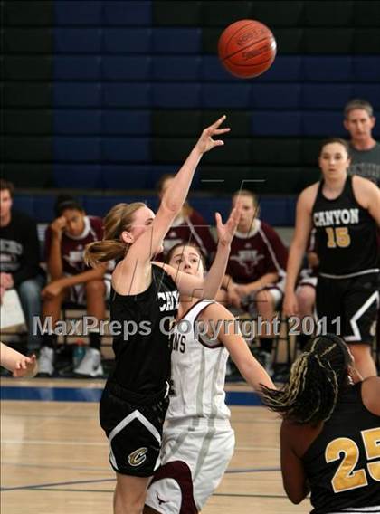 Thumbnail 1 in Canyon vs. Rancho Buena Vista (So Cal Holiday Prep Classic) photogallery.