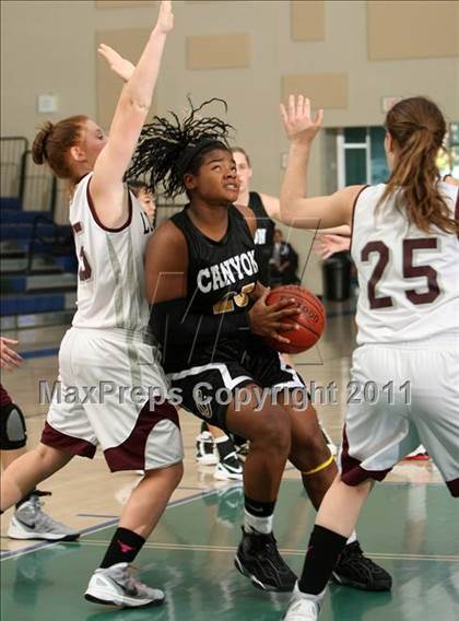 Thumbnail 1 in Canyon vs. Rancho Buena Vista (So Cal Holiday Prep Classic) photogallery.