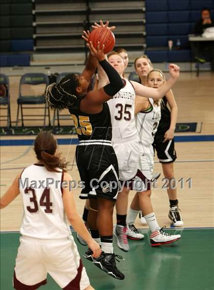Thumbnail 2 in Canyon vs. Rancho Buena Vista (So Cal Holiday Prep Classic) photogallery.