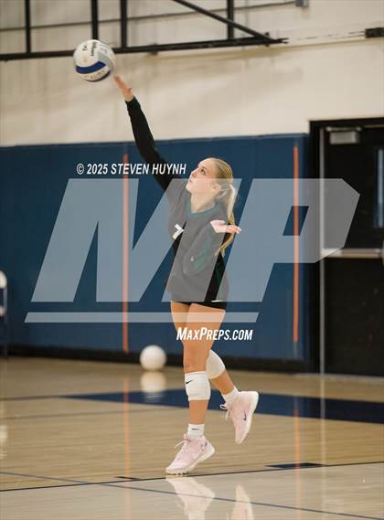 Thumbnail 3 in JV: Putnam @ Canby photogallery.