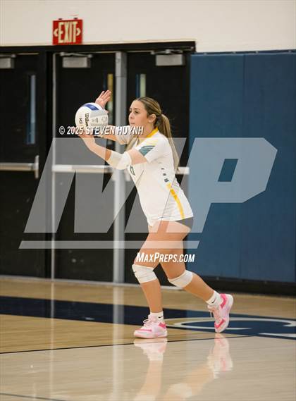 Thumbnail 1 in JV: Putnam @ Canby photogallery.